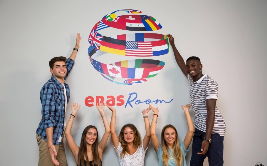 Erasroom Team 2